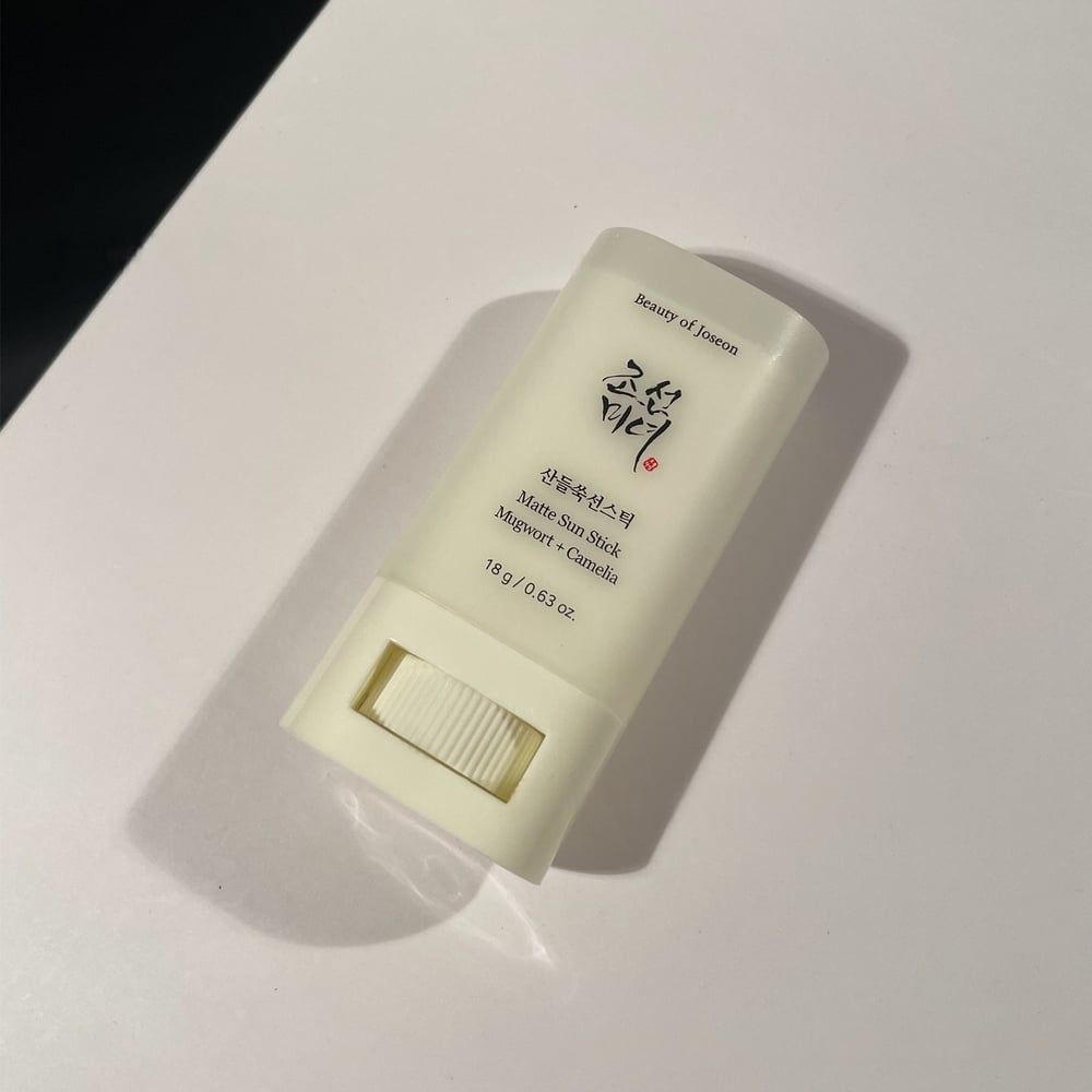 Matte Sun Stick Mugwort