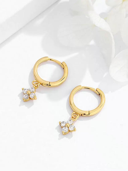 Clovera Stud Earrings
