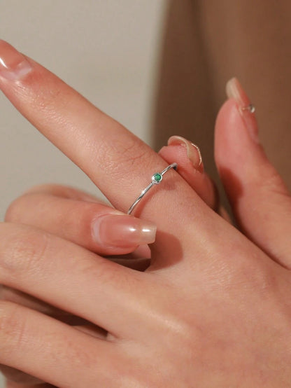 Verde Aura Ring – Handmade 925 Sterling Silver with Green Gemstone