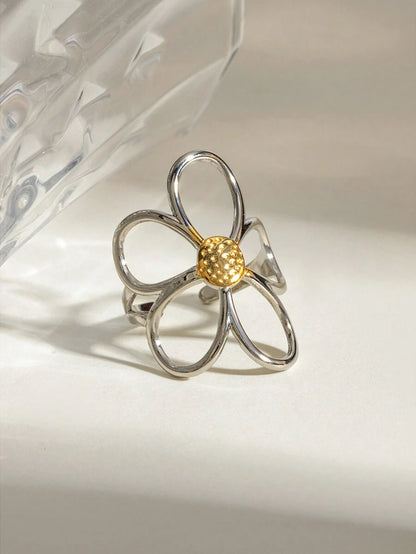 Solara Ring – 18K Gold Plated Stainless Steel Retro Flower Design