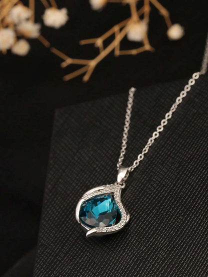Azura Teardrop Necklace