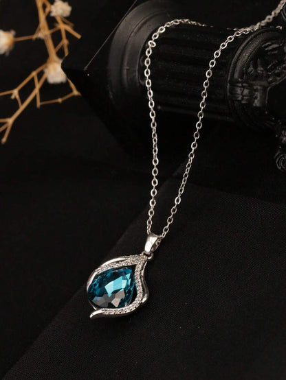 Azura Teardrop Necklace