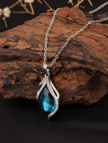 Azura Teardrop Necklace