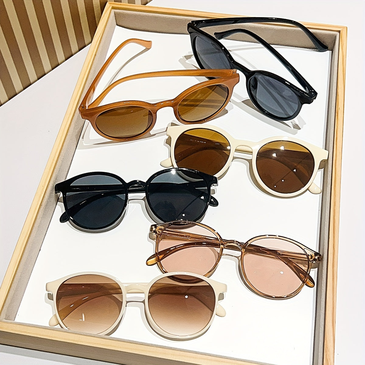 KIT 06 UNISEX SUNGLASSES (BUY 6 PAY 1)