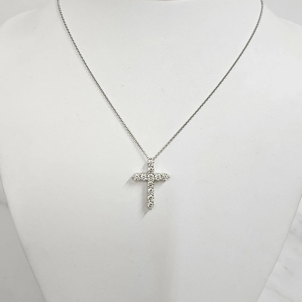 Divina Necklace